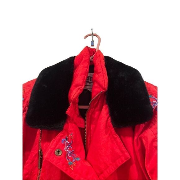 FERA Vintage Women’s Ski Jacket Cherry red faux fur Sz.6 - Picture 4 of 8